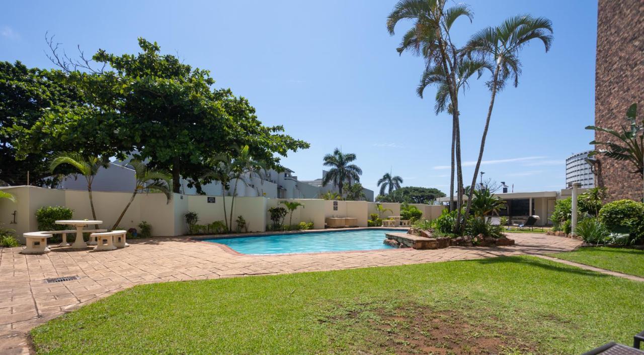 24 Sea Lodge - Sea Viewing Apartment Durban Exterior photo